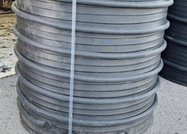 Vertikalni plastični rezervoari